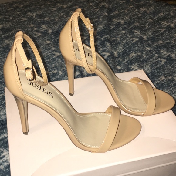 Nude Heels - Picture 4 of 5